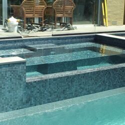 coleccion-space_space-capricorn-spa-metal-inox-pool-116-700x700-600x600_0.jpg
